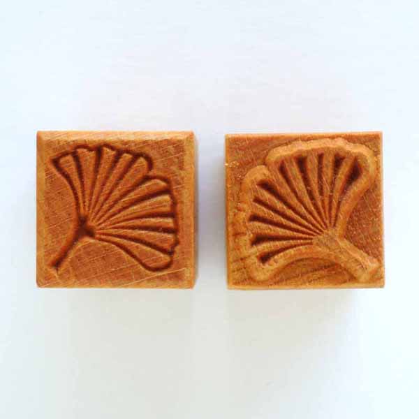 Medium Square #107. Gingko leaf 